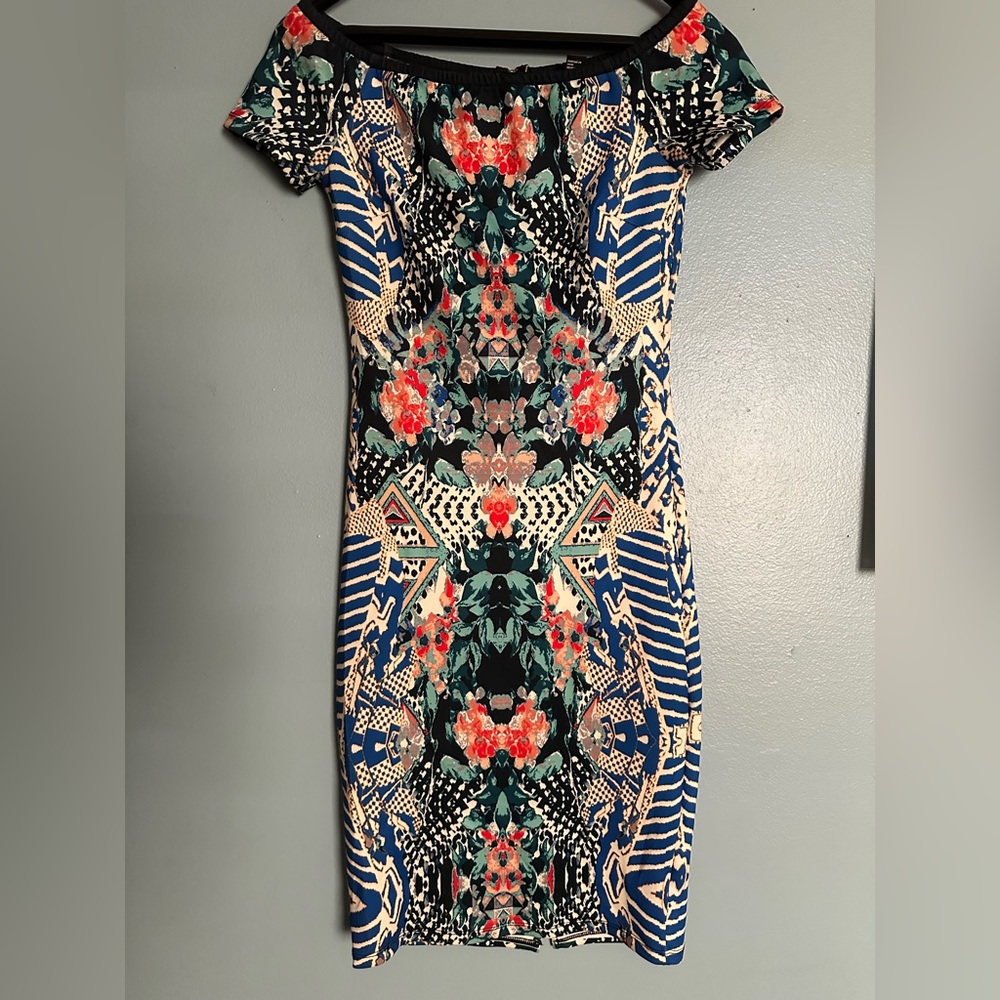 Colorful off the shoulder dress with slit in the back